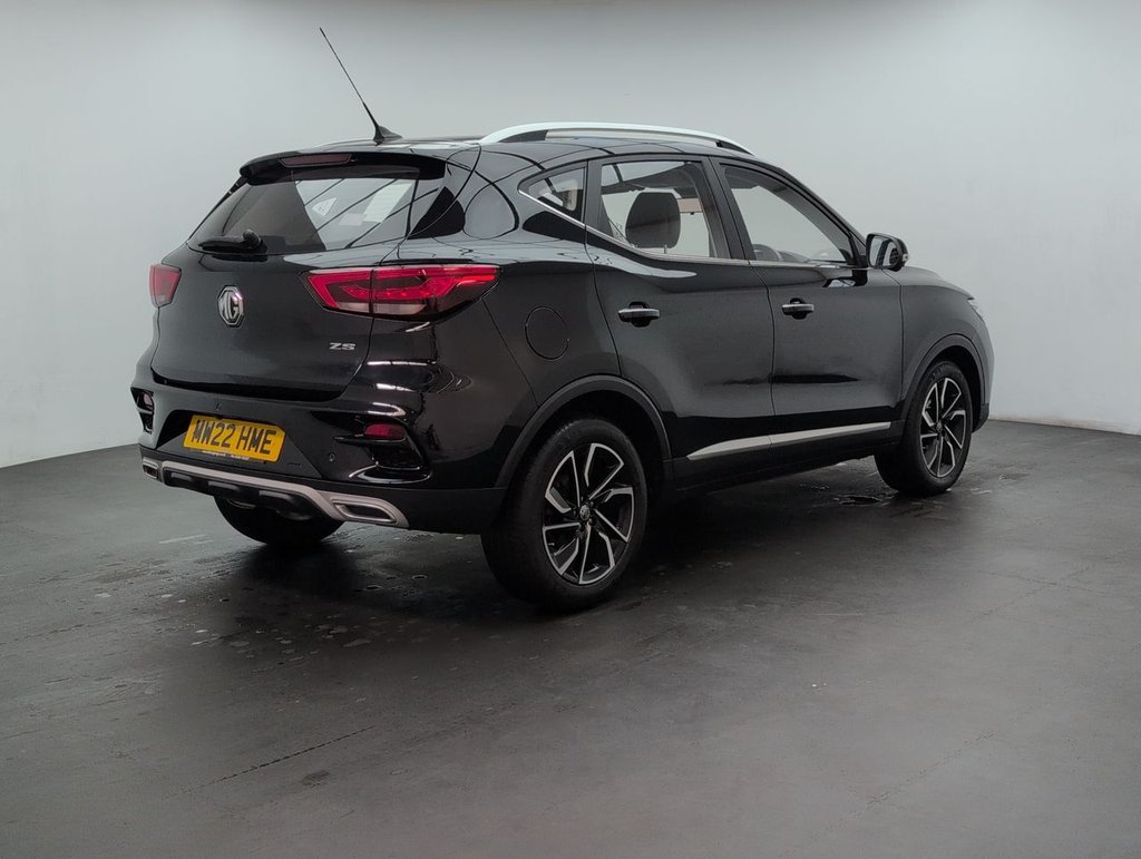 MG ZS