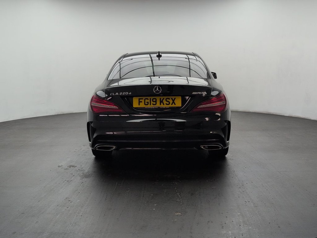Mercedes Benz CLA