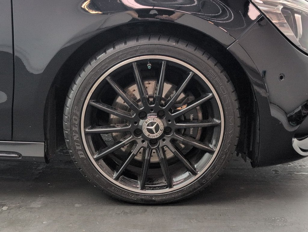 Mercedes Benz CLA