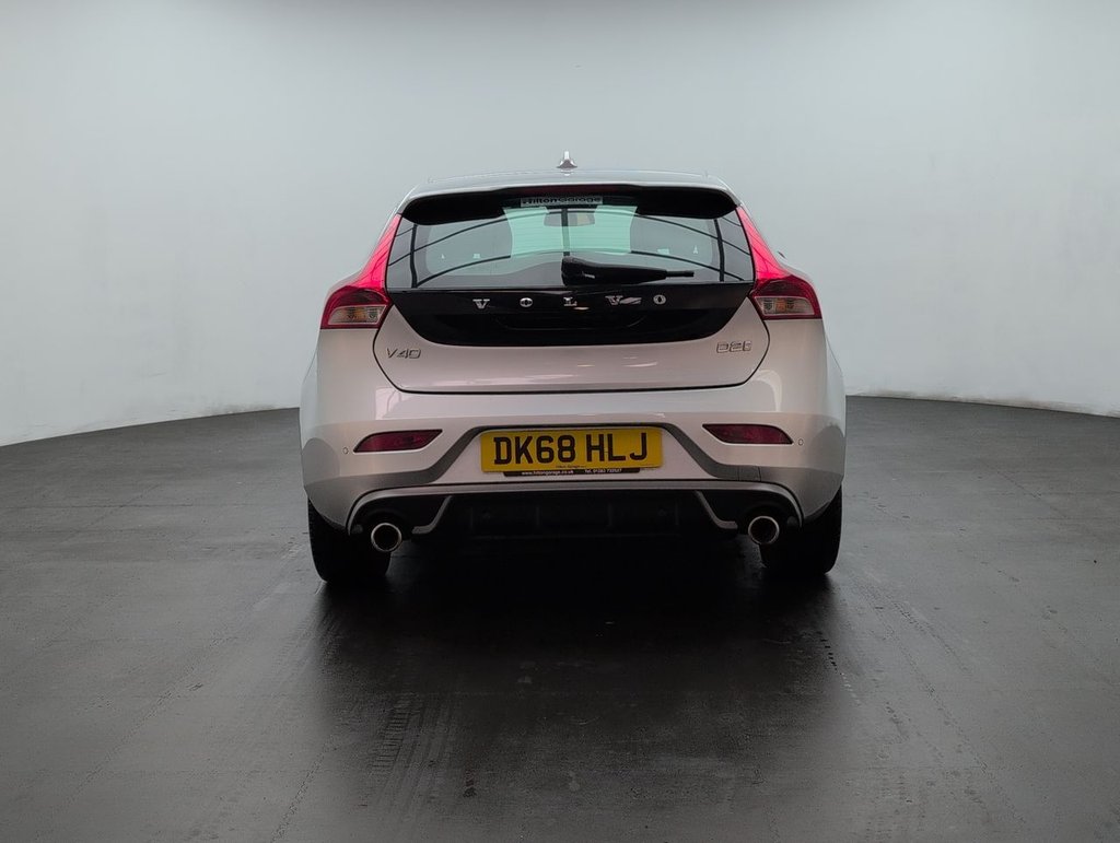 Volvo V40