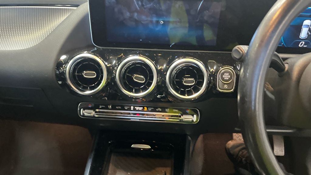 Mercedes Benz GLA Class
