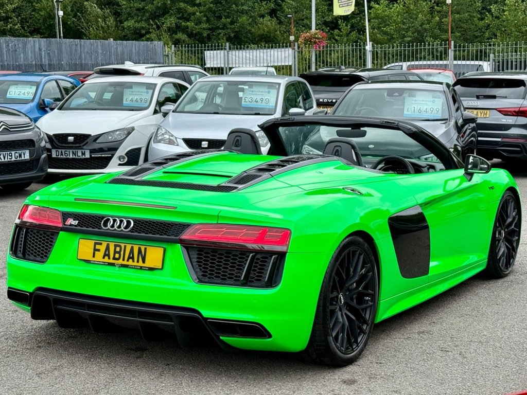 Audi R8