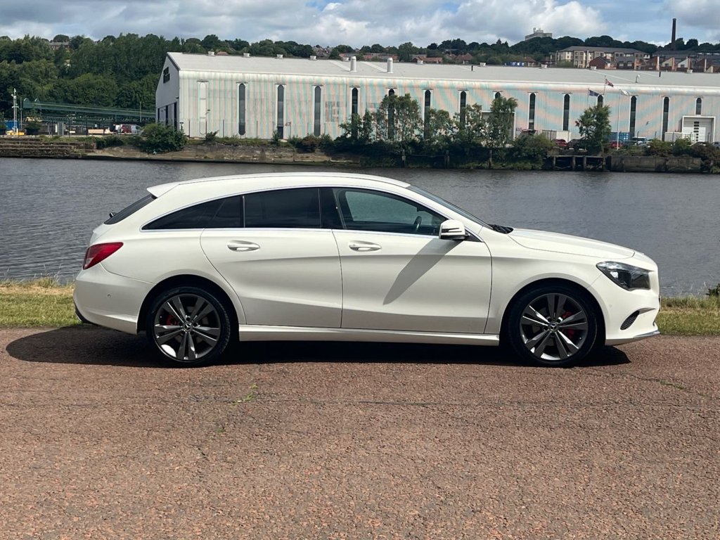 Mercedes Benz CLA