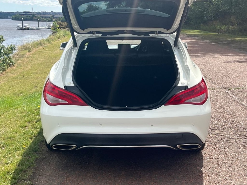Mercedes Benz CLA