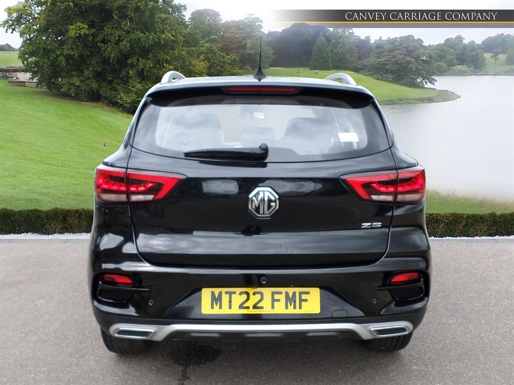 MG ZS