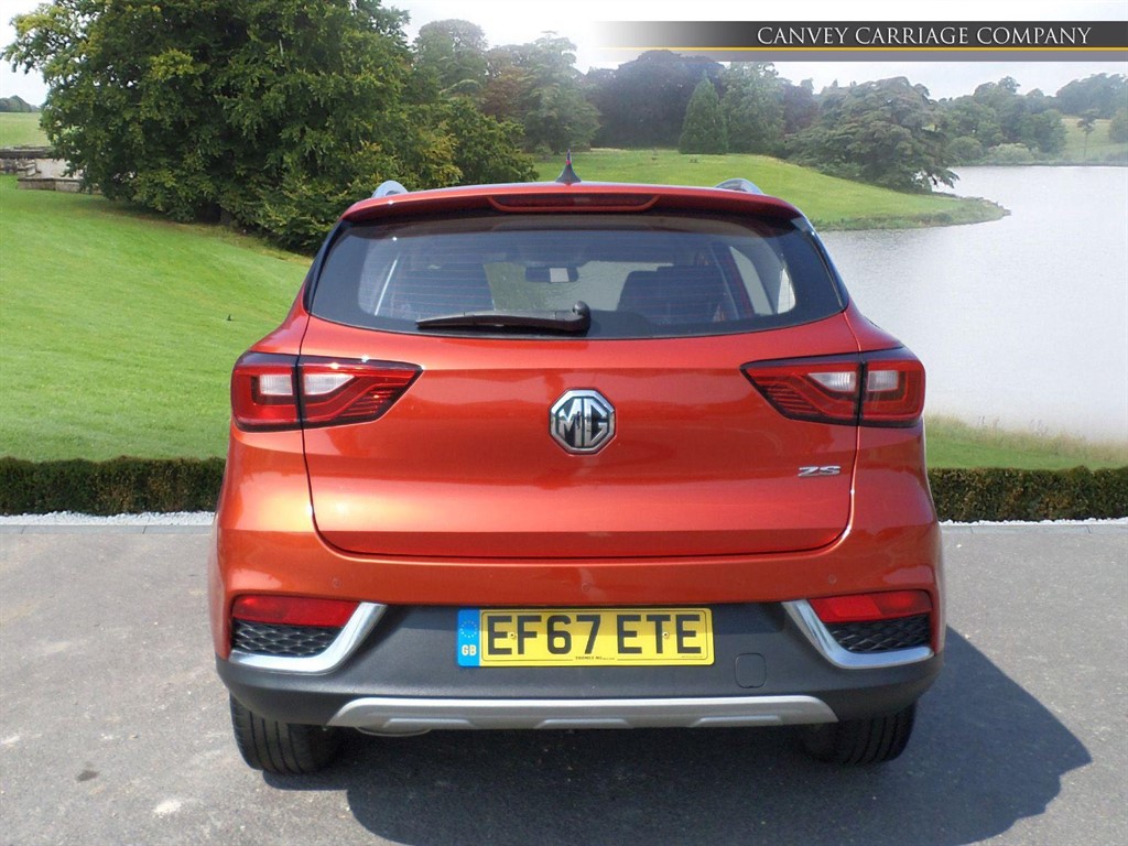 MG ZS
