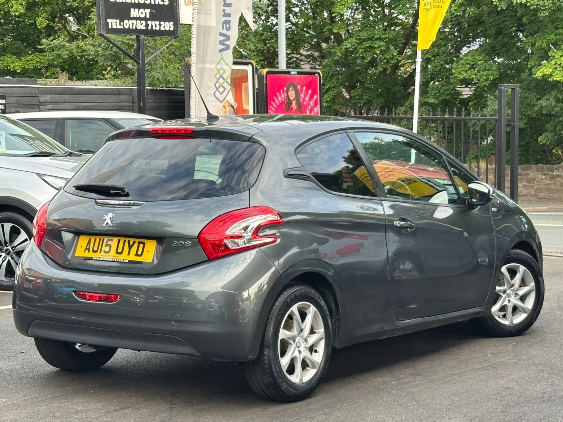 Peugeot 208