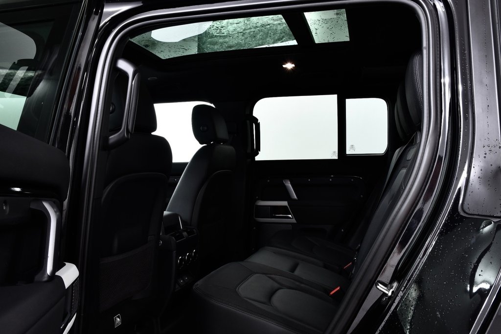 Land Rover 110