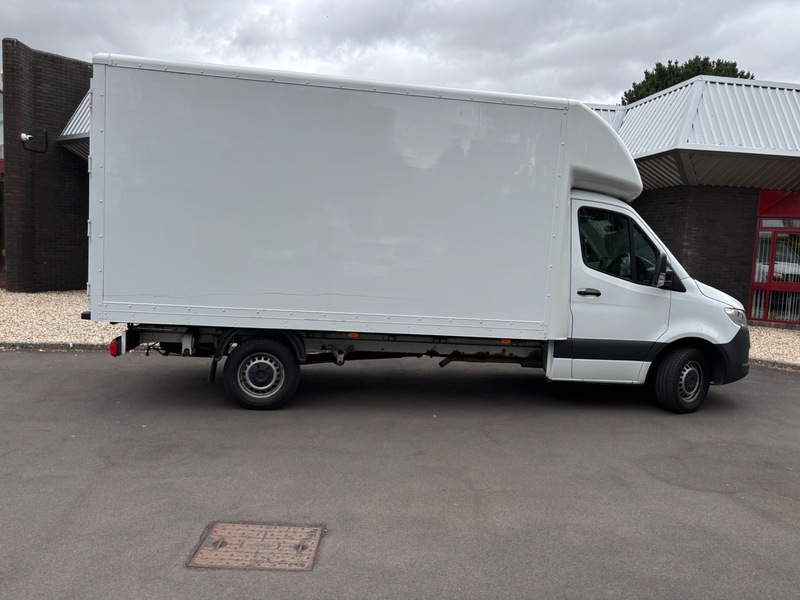 Mercedes Benz Sprinter