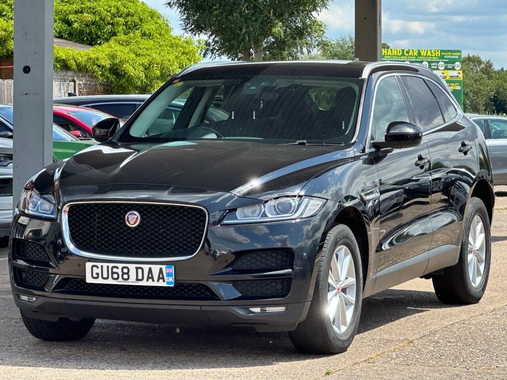 Jaguar F Pace