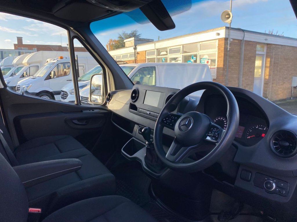 Mercedes Benz Sprinter
