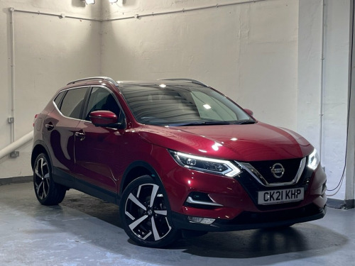 Nissan Qashqai  1.3 DIG-T TEKNA DCT 5d 158 BHP Bose Sound System. 