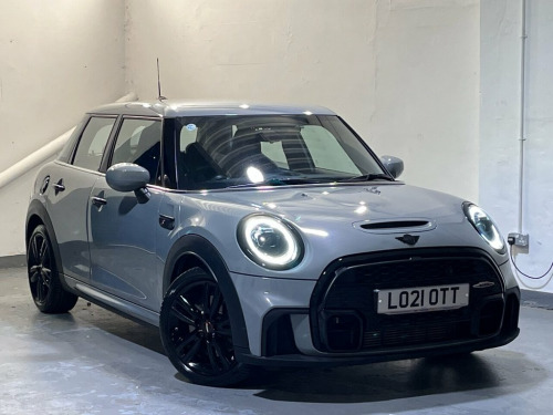 MINI Hatch  2.0 COOPER S SPORT 5d 176 BHP £2725 Worth Of