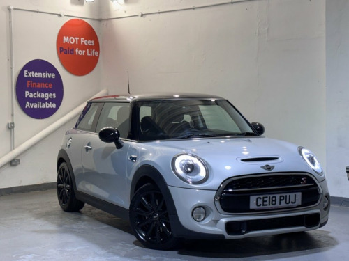 MINI Hatch  2.0 Cooper SD Hatchback 3dr Diesel Auto Euro 6 (s/