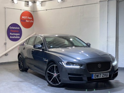 Jaguar XE  2.0d Portfolio Saloon 4dr Diesel Auto AWD Euro 6 (