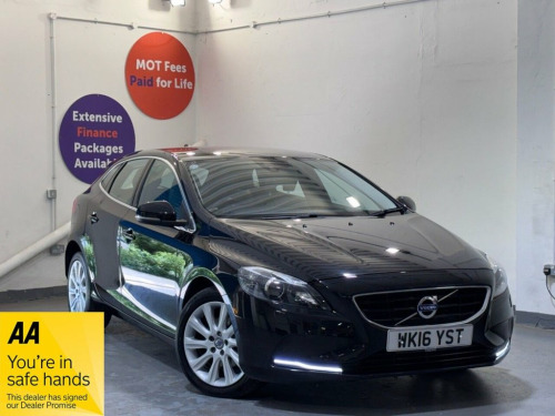 Volvo V40  2.0 D2 SE Lux Hatchback 5dr Diesel Manual Euro 6 (