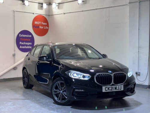 BMW 1 Series  1.5 118i Sport (LCP) Hatchback 5dr Petrol Manual E