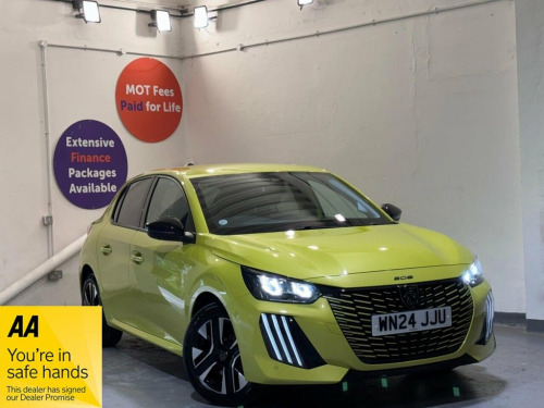 Peugeot 208  1.2 PureTech Allure Hatchback 5dr Petrol Manual Eu