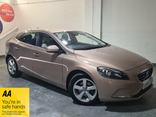 Volvo V40  1.6 T2 SE Hatchback 5dr Petrol Manual Euro 5 (s/s)