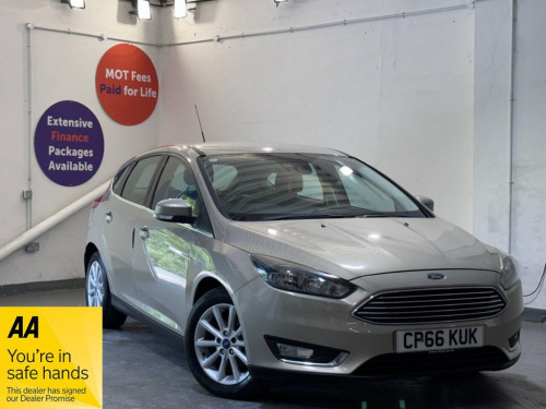 Ford Focus  1.5 TDCi Titanium Hatchback 5dr Diesel Manual Euro