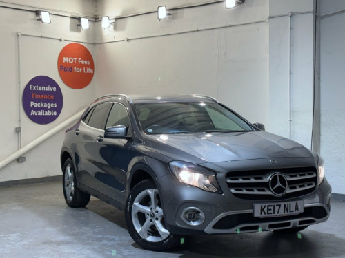 Mercedes-Benz GLA-Class  2.1 GLA200d Sport SUV 5dr Diesel 7G-DCT Euro 6 (s/