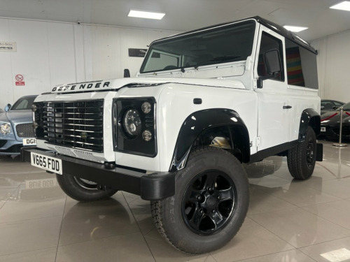 Land Rover Defender  2.5 90 HARD-TOP TD5 120 BHP STUNNING HARD TOP RE B