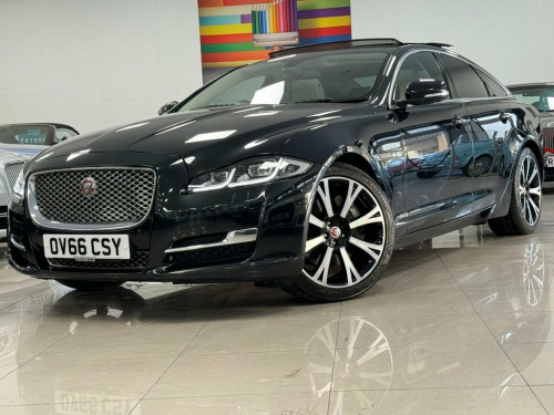 Jaguar XJ  3.0d V6 Portfolio 4dr Auto IVORY DIAMOND QUILTED L