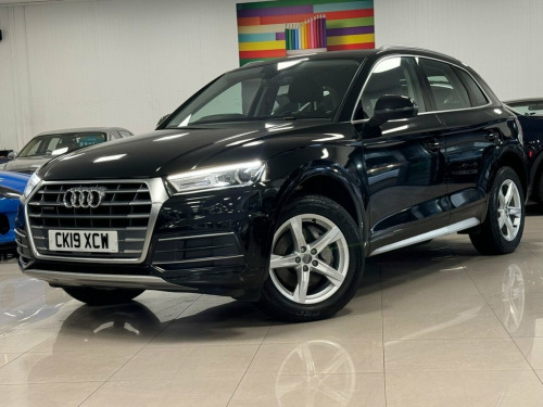 Audi Q5  2.0 TDI 40 Sport SUV 5dr Diesel S Tronic quattro E