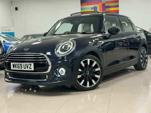 MINI Hatch  1.5 Cooper Exclusive Hatchback 5dr Petrol Steptron