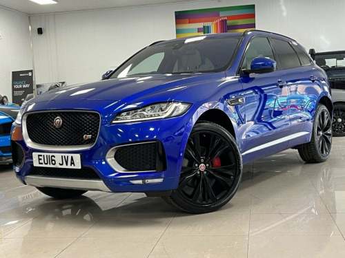 Jaguar F-PACE  3.0 D300 V6 First Edition SUV 5dr Diesel Auto AWD 