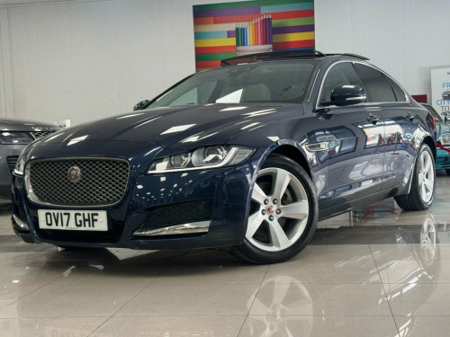 Jaguar XF  2.0d Portfolio Saloon 4dr Diesel Auto AWD Euro 6 (