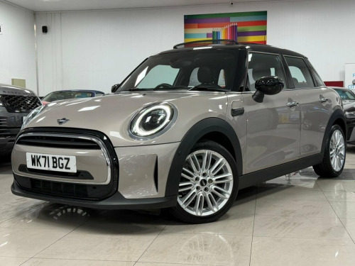 MINI Hatch  1.5 Cooper Exclusive Hatchback 5dr Petrol Manual E