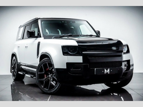 Land Rover Defender  3.0 D300 MHEV SE SUV 5dr Diesel Auto 4WD Euro 6 (s