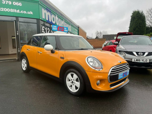 MINI Hatch  1.5 COOPER 5d 134 BHP