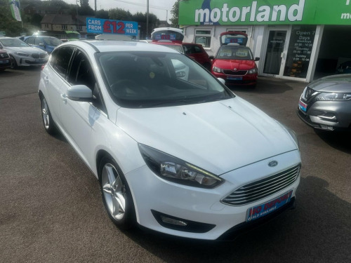 Ford Focus  1.0T EcoBoost Zetec Hatchback 5dr Petrol Manual Eu