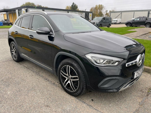 Mercedes-Benz GLA-Class  2.0 GLA200d Sport SUV 5dr Diesel 8G-DCT Euro 6 (s/