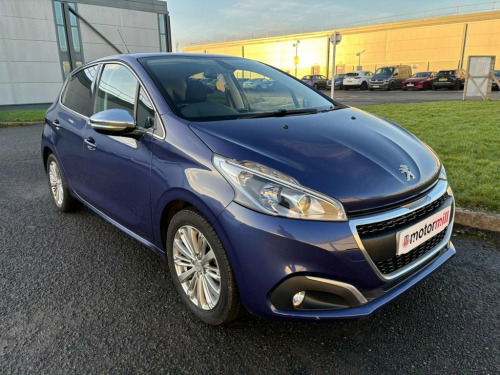 Peugeot 208  1.2 PureTech Allure Hatchback 5dr Petrol Manual Eu