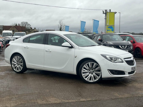 Vauxhall Insignia  2.0 CDTi Elite Nav Hatchback 5dr Diesel Auto Euro 