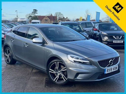 Volvo V40  1.5 T2 R-Design Edition Hatchback 5dr Petrol Auto 