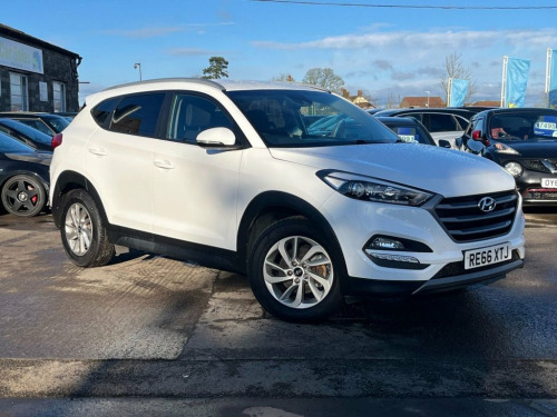 Hyundai Tucson  1.7 CRDi Blue Drive SE Nav SUV 5dr Diesel Manual E