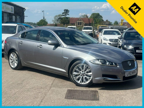 Jaguar XF  3.0d V6 Luxury Saloon 4dr Diesel Auto Euro 5 (240 