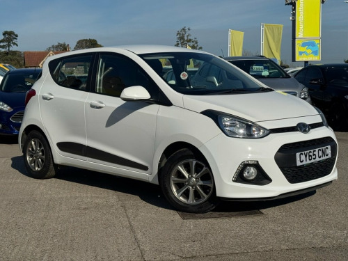 Hyundai i10  1.0 Blue Drive Premium Hatchback 5dr Petrol Manual