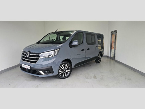 Renault Trafic  2.0 dCi Blue LL30 Extra Sport Crew Van Double Cab 