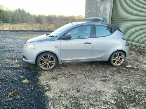 Chrysler Ypsilon  1.3 MultiJet SE Hatchback 5dr Diesel Manual Euro 5