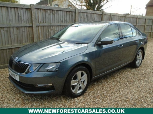 Skoda Octavia  1.6 SE TDI DSG 5 DOOR [AUTOMATIC]