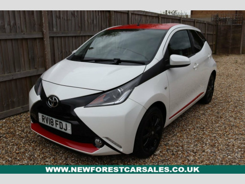 Toyota AYGO  1.0 VVT-i x-press Hatchback 5dr Petrol Manual Euro