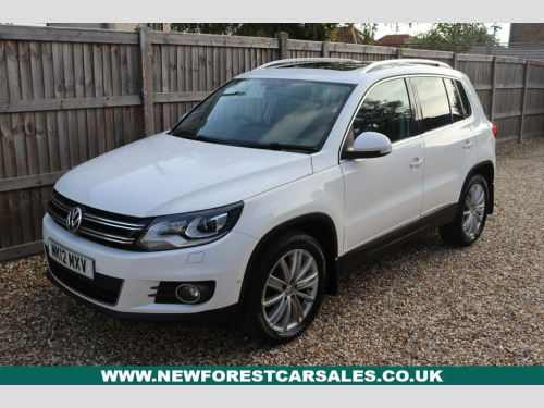 Volkswagen Tiguan  2.0 TDI BlueMotion Tech SE SUV 5dr Diesel DSG 4WD 