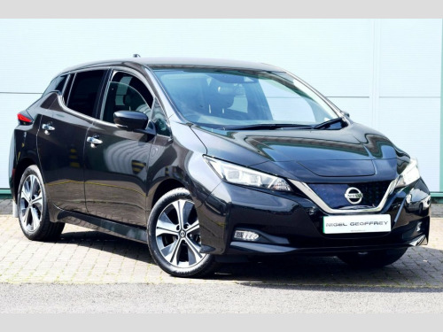 Nissan Leaf  40kWh Tekna Hatchback 5dr Electric Auto (150 ps)