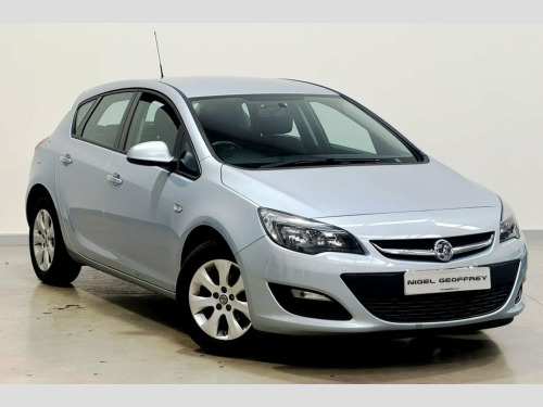 Vauxhall Astra  1.4 16v Design Hatchback 5dr Petrol Manual Euro 5 