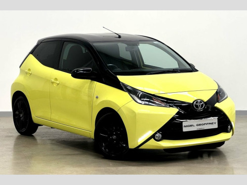 Toyota AYGO  1.0 VVT-i x-cite 3 Yellow Bi-Tone Hatchback 5dr Pe
